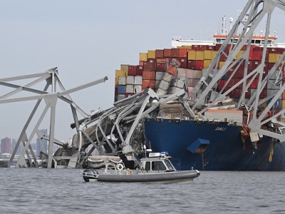 Search and rescue for at least 6 ongoing after Baltimore bridge collapse